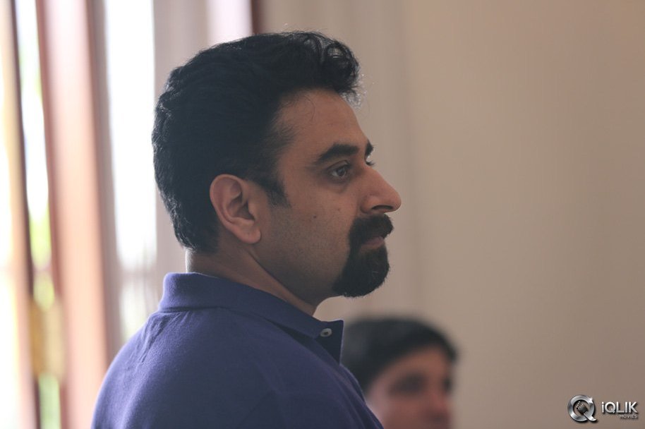 Rendu-Rellu-Naluge-Movie-Team-Interview-Photos